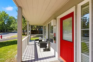 1181 NW Knoxville Blvd, Bend, OR 97703 - Photo 6