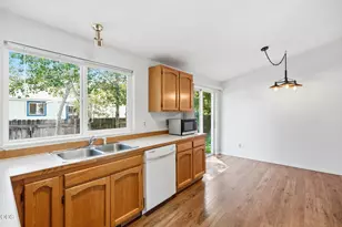 1983 NE Jackson Ave, Bend, OR 97701 - Photo 14