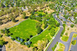 1983 NE Jackson Ave, Bend, OR 97701 - Photo 42