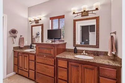 4565 Marissa Circle, Medford, OR 97504 - Photo 14