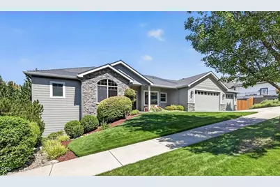 4565 Marissa Circle, Medford, OR 97504 - Photo 2