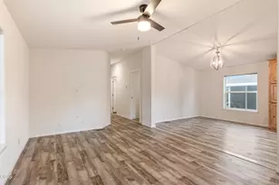 61000 Brosterhous Rd, Bend, OR 97702 - Photo 6