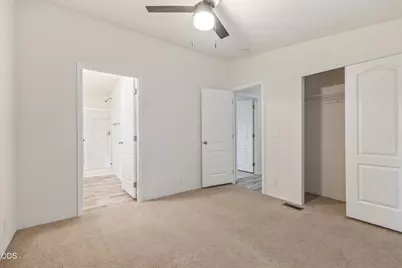 61000 Brosterhous Road #UNIT 26, Bend, OR 97702 - Photo 16