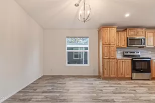 61000 Brosterhous Rd, Bend, OR 97702 - Photo 12