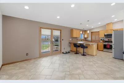 4285 NE Butler Avenue, Redmond, OR 97756 - Photo 8