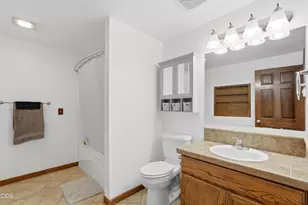 4285 NE Butler Ave, Redmond, OR 97756 - Photo 16