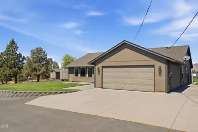 4285 NE Butler Avenue, Redmond, OR 97756 - Photo 4