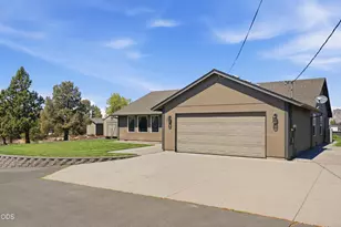 4285 NE Butler Ave, Redmond, OR 97756 - Photo 4