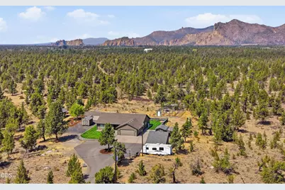 4285 NE Butler Avenue, Redmond, OR 97756 - Photo 2