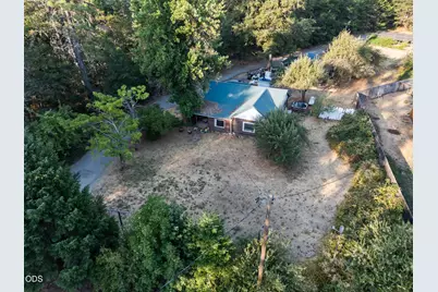 3580 Rockydale Road, Cave Junction, OR 97523 - Photo 2