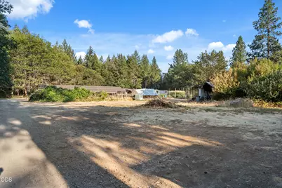 3580 Rockydale Road, Cave Junction, OR 97523 - Photo 12