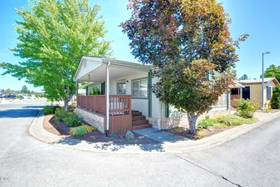2398 Mulberry Court, Grants Pass, OR 97527 - Photo 2