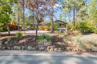1510 NW West Hills Avenue, Bend, OR 97703 - Photo 4