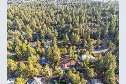 1510 NW West Hills Avenue, Bend, OR 97703 - Photo 40