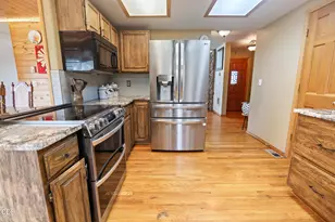 15420 Mustang Rd, Klamath Falls, OR 97603 - Photo 16