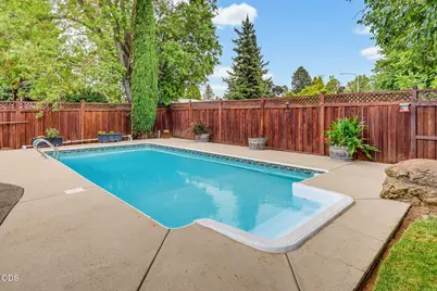 1964 Camellia Avenue, Medford, OR 97504 - Photo 12