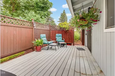 1964 Camellia Avenue, Medford, OR 97504 - Photo 6