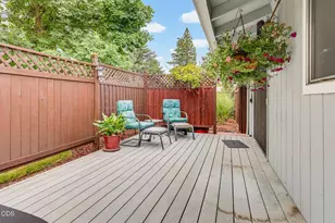 1964 Camellia Ave, Medford, OR 97504 - Photo 6