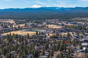 762 Northwest Mount Washington Drive, Bend, OR 97703 - Photo 28