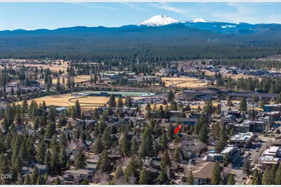 762 NW Mount Washington Drive, Bend, OR 97703 - Photo 32