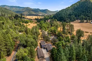 12330 E Evans Creek Rd, Rogue River, OR 97537 - Photo 48