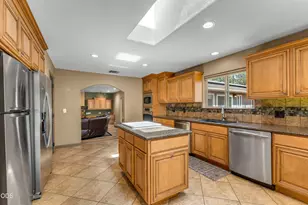 12330 E Evans Creek Rd, Rogue River, OR 97537 - Photo 8