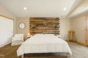 61390 Merriewood Ct, Bend, OR 97702 - Photo 12