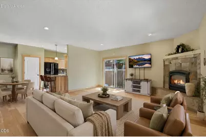 61390 Merriewood Court, Bend, OR 97702 - Photo 2