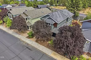 61390 Merriewood Ct, Bend, OR 97702 - Photo 34