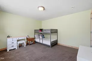 61390 Merriewood Ct, Bend, OR 97702 - Photo 18
