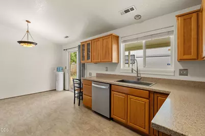 1134 Coachman Drive, Central Point, OR 97502 - Photo 12