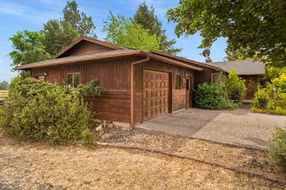 566 NW Reata, Prineville, OR 97754 - Photo 1