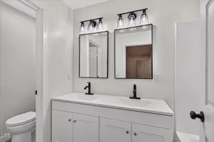 5220 Hwy 227, Trail, OR 97541 - Photo 20