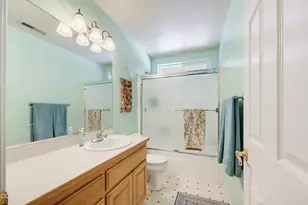 537 SW Wagner Meadows Dr, Grants Pass, OR 97526 - Photo 6