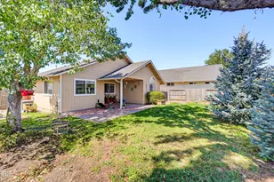 537 SW Wagner Meadows Dr, Grants Pass, OR 97526 - Photo 30