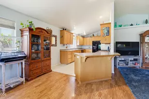 537 SW Wagner Meadows Dr, Grants Pass, OR 97526 - Photo 18