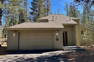 57384 Acacia Ln, Sunriver, OR 97707 - Photo 1