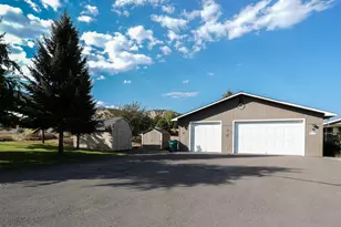 20037 Lefever St, Klamath Falls, OR 97603 - Photo 10