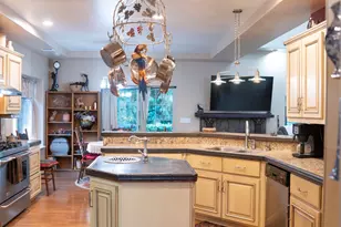 347 Peckerwood Ln, Grants Pass, OR 97527 - Photo 12