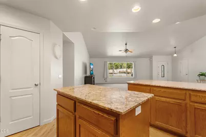 2749 Jumpoff Joe Creek Road, Grants Pass, OR 97526 - Photo 10