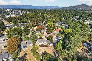 1409 Florence Ln, Grants Pass, OR 97527 - Photo 38