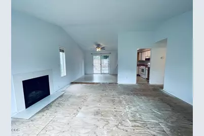 2026 NE Hall Circle, Bend, OR 97701 - Photo 8