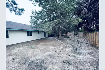2026 NE Hall Circle, Bend, OR 97701 - Photo 28