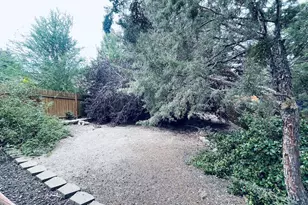 2026 NE Hall Circle, Bend, OR 97701 - Photo 30