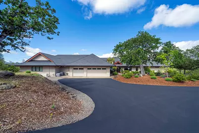 7012 Pine Ridge Drive, Medford, OR 97504 - Photo 64