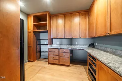 7012 Pine Ridge Drive, Medford, OR 97504 - Photo 28