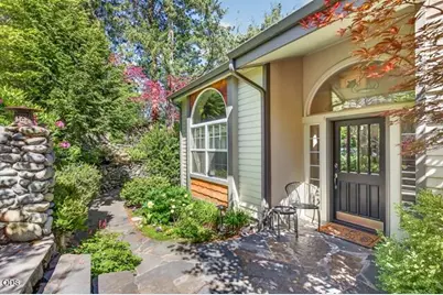 1071 Wildwood Way, Ashland, OR 97520 - Photo 2