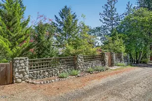 1071 Wildwood Way, Ashland, OR 97520 - Photo 52