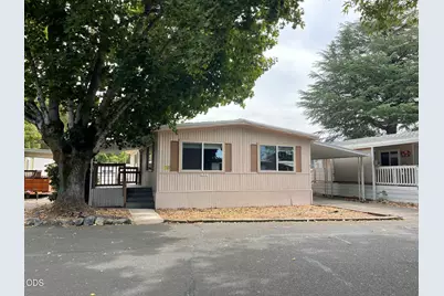 332 Beechwood Drive, Grants Pass, OR 97526 - Photo 2