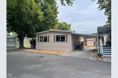332 Beechwood Drive, Grants Pass, OR 97526 - Photo 1